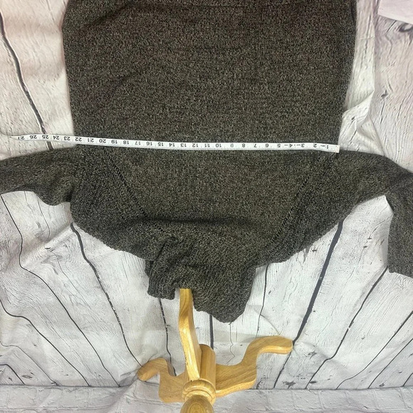 BCBGeneration cowl neck tunic sweater size small oversized fit - Picture 8 of 8